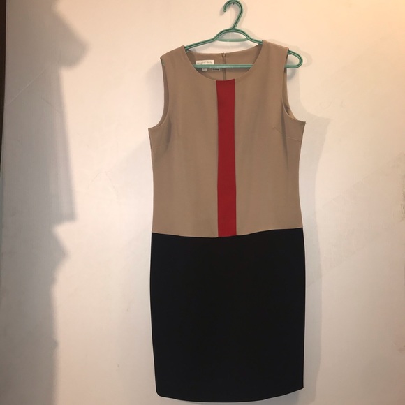 🔥Black & Beige w/ Red Stripe London Times Dress🔥